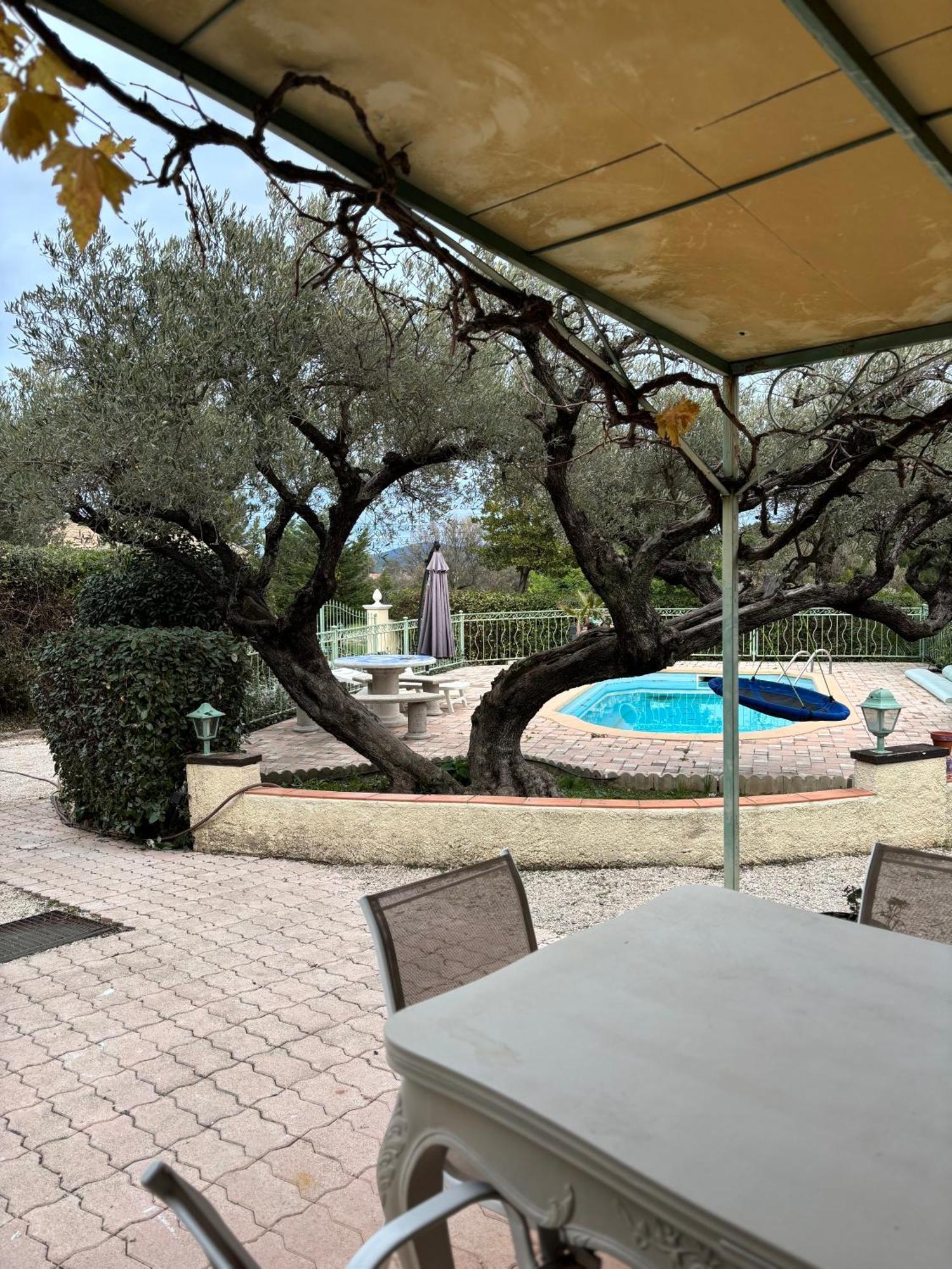 La Cigaliere 1 Charmant T1 Bis Avec Terrasse Dans Villa Sollies-Ville Dış mekan fotoğraf