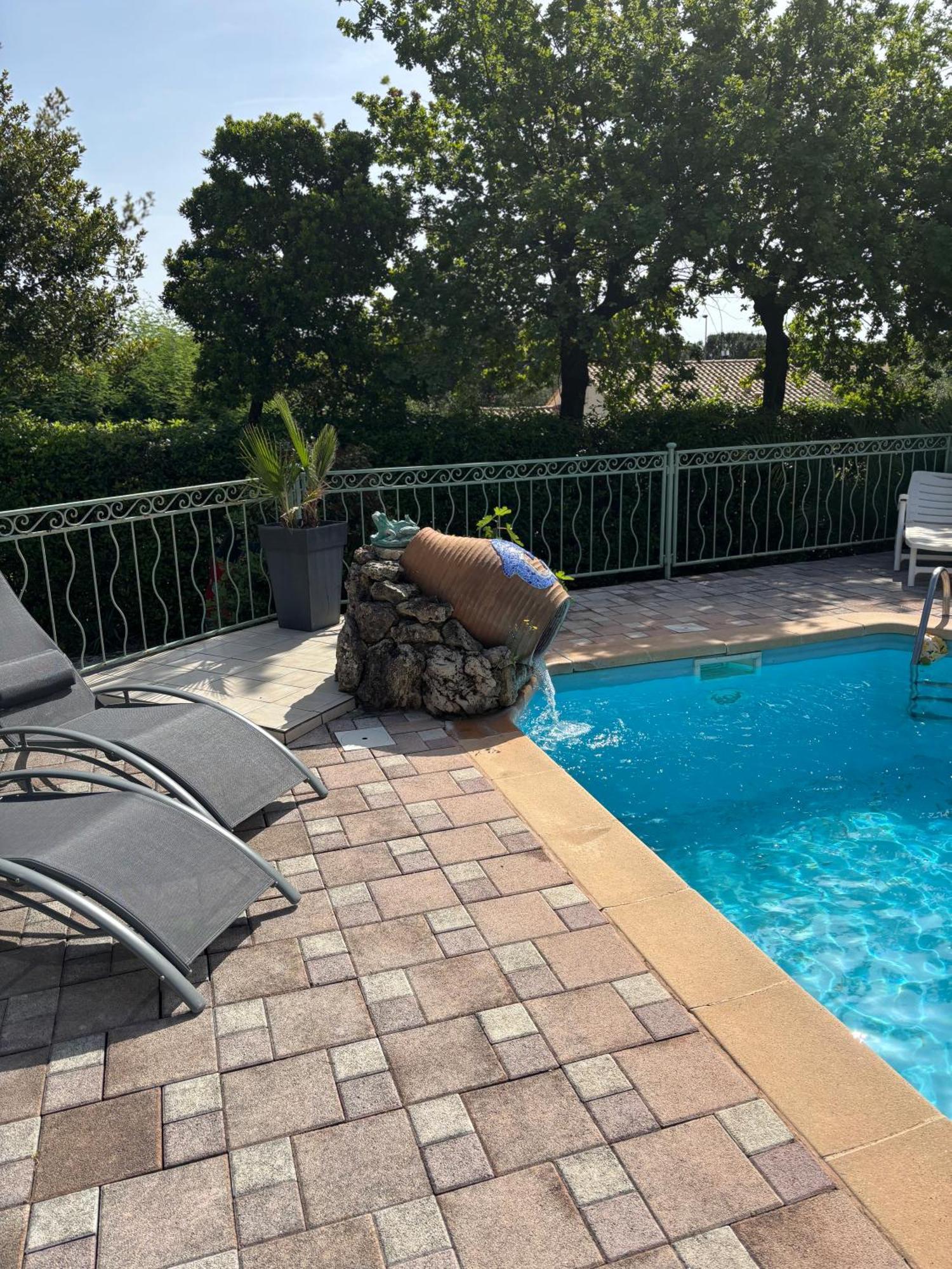 La Cigaliere 1 Charmant T1 Bis Avec Terrasse Dans Villa Sollies-Ville Dış mekan fotoğraf